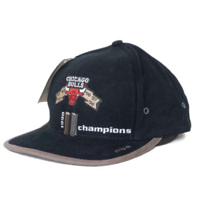 海外限定　新品Chicago Bulls オリーブグリーンキャップ NEW ERA Chicago Cubs - 59Fifty West Side Grounds Chrome