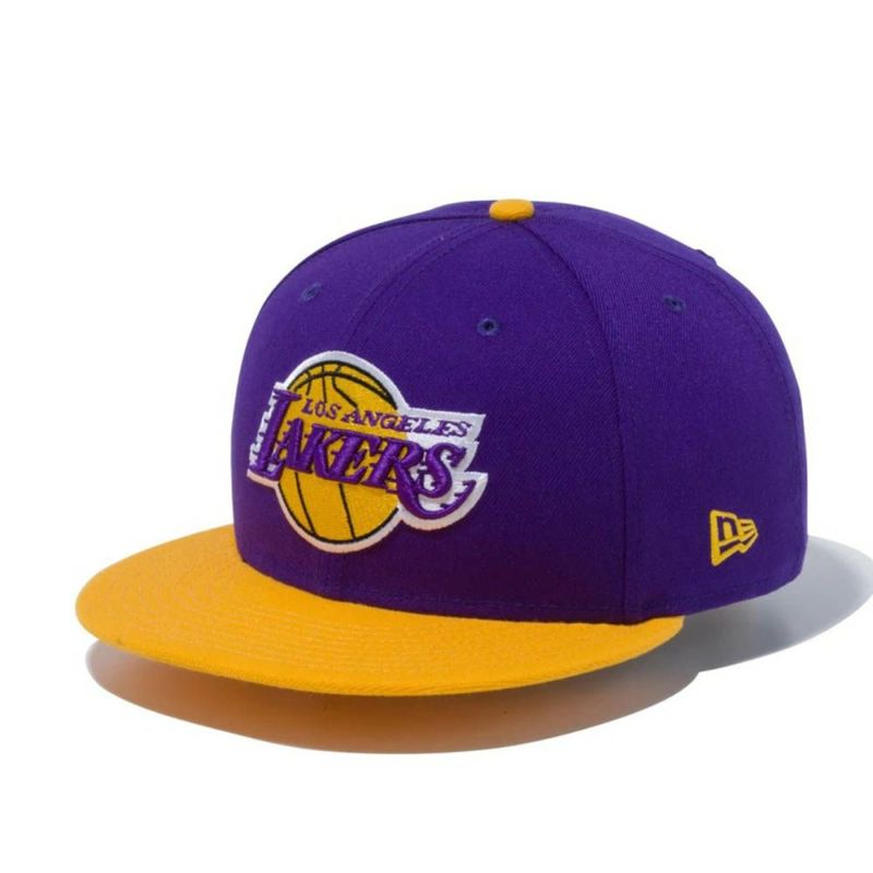 LAレイカーズ 9FIFTY オールブラック スナップバックキャップ