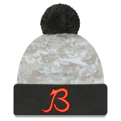 NFL ベアーズ ニットキャップ サルートトゥサービス2024 Cuffed Knit Hat with Pom ニューエラ/New Era ホワイト グラファイト