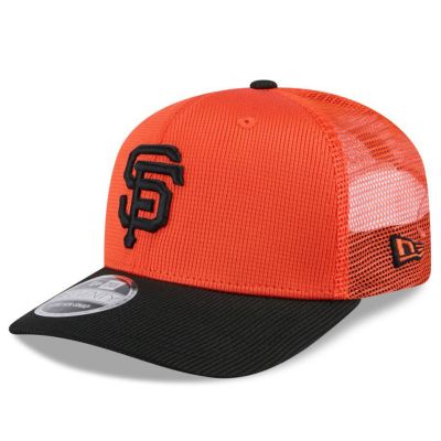 MLB SFジャイアンツ キャップ 【海外版】2025 スプリングトレーニング 9SEVENTY トラッカーメッシュ ニューエラ/New Era オレンジ