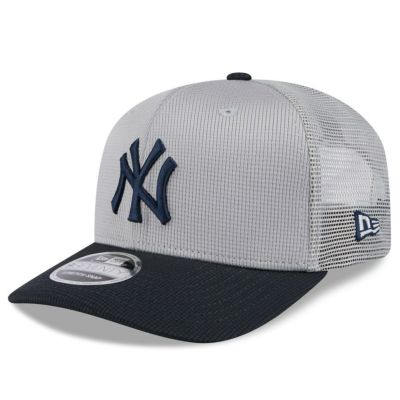 MLB ヤンキース キャップ 【海外版】2025 スプリングトレーニング 9SEVENTY トラッカーメッシュ ニューエラ/New Era グレー ネイビー